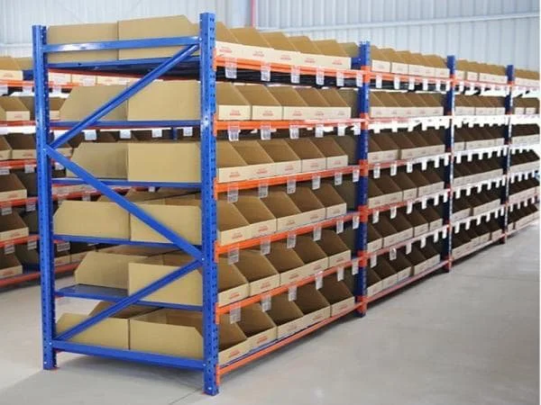 Warehouse shelving 02
