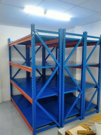 Kệ kho: 14