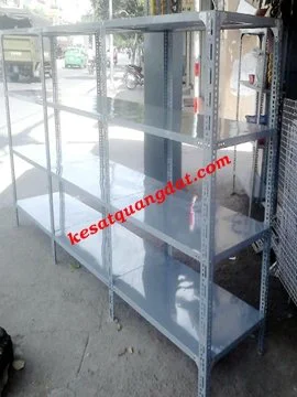 Kệ trưng bày sản phẩm : 02