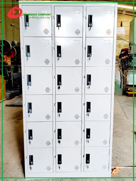 Tủ locker 18 cánh; 3 khoang