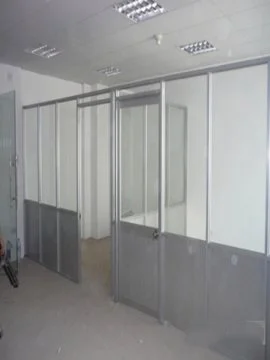 Vách Ngăn Nhôm Kính: 12